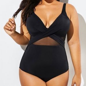 Meet Curve Black Cut Out Mesh Underwire One Piece Swimsuit size 4XL